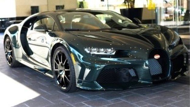 Изготовленный на заказ спортивный автомобиль Bugatti