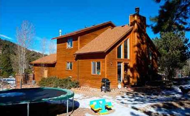 La primera casa de Eddie Maher en Woodland Park, Colorado.