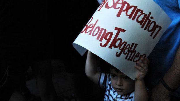 டிரம்பின் நிர்வாகத்திற்கு எதிராக 17 அமெரிக்க மாகாணங்கள் வழக்கு