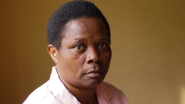 Martha Mukamushinzimana dice que sólo estaba siguiendo órdenes.