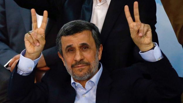 محمود احمدی نژاد در یک پیام ویدیویی از مصونیت و نقدناپذیری قوه قضاییه انتقاد کرده است