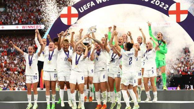 England Lionesses celebrate their win in Euro 2022
