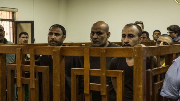 Cuatro integrantes de EI son enjuiciados en el Tribunal Central de Bagdad