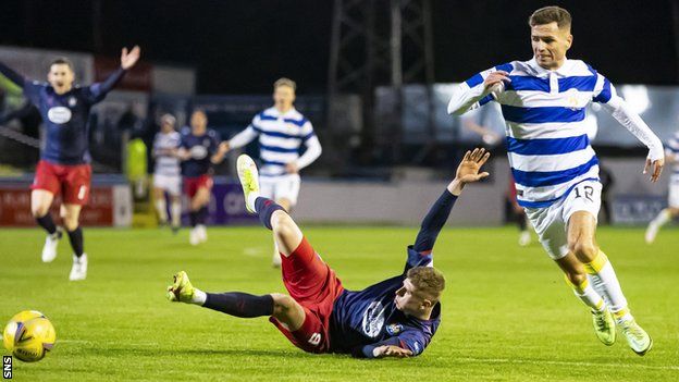 Jamie Brandon (right) in Greenock Morton colours