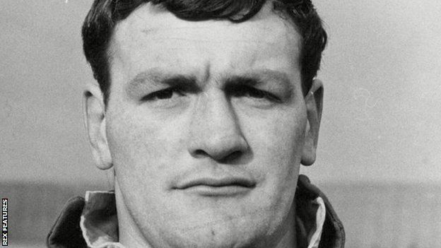 Cliff Watson helped St Helens win the Challenge Cup at Wembley in 1961 and again in 1966