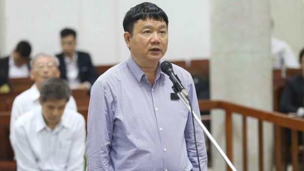 Ông Đinh La Thăng, cựu ủy viên Bộ Chính trị, ra tòa lần hai hôm 19/3