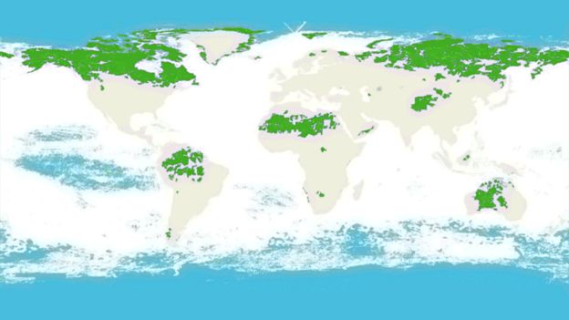 Mapa mundi traz destaques em azul e verde, representando áreas terrestres e marítimas intactas