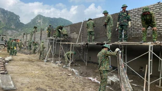 Hàng rào sân bay Miếu Môn đang được xây dựng - nguyên nhân xảy ra vụ đụng độ Đồng Tâm khiến 4 người thiệt mạng