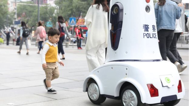polis robot