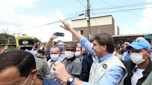 bolsonaro visita hospital de campanha em aguas lindas de goias