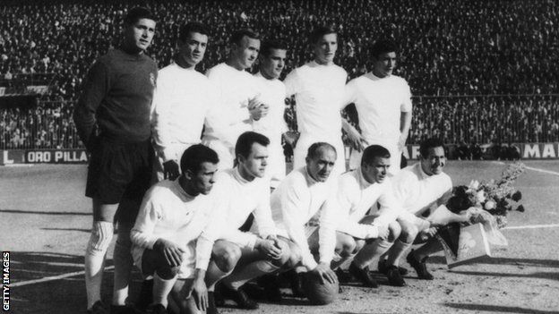 The Read Madrid team which won the European Cup at Hampden Park in 1960