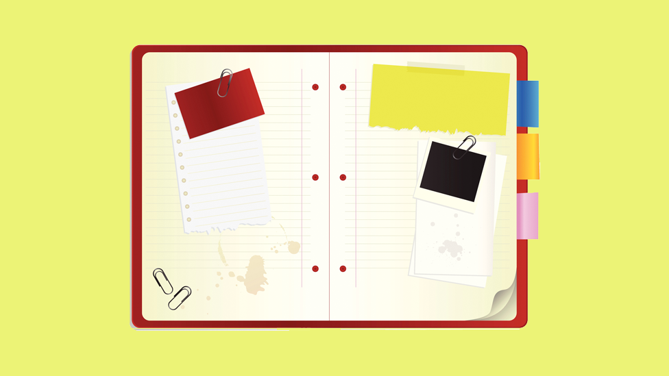 Ilustração de agenda com anotações sobre fundo amarelo
