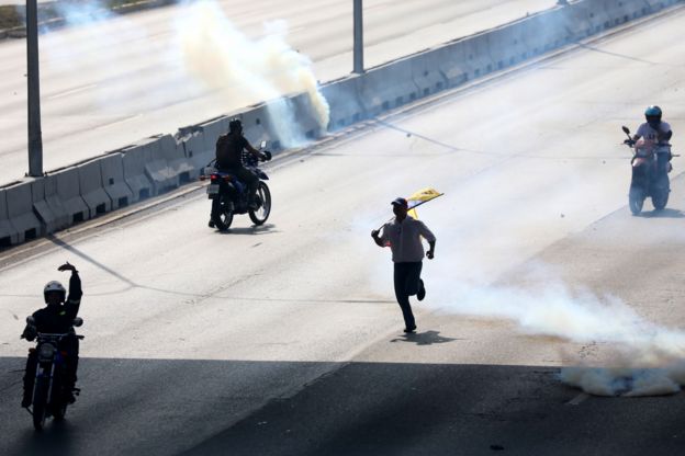 Bombas de gás na Venezuela