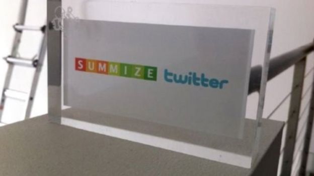 Logos de Twitter y Summize