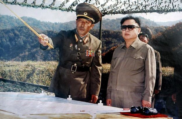 Foto de los años 1970 del entonces futuro líder de Corea del Norte, Kim Jong-il