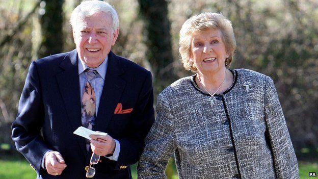 Val Doonican and his wife Lynn