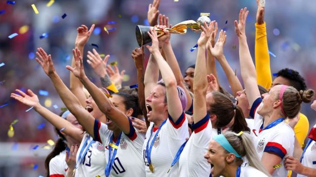 El equipo de Estados Unidos campeón del Mundial FIFA femenino en Francia 2019.