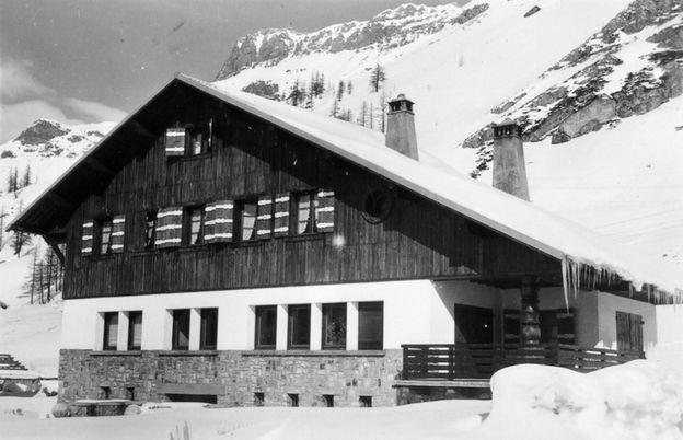 The Pétris' chalet on the main street in Val d'Isère