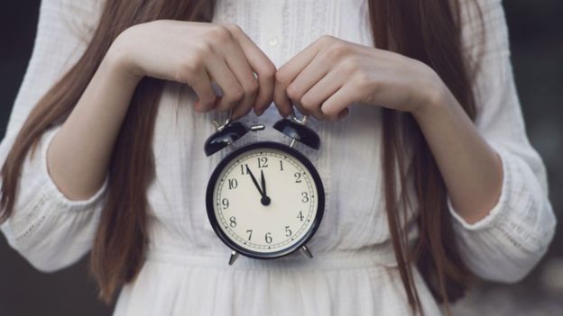 எதற்கெடுத்தாலும் வேலையை தள்ளிப்போடுபவரா நீங்கள்? - காரணம் இதுதான்