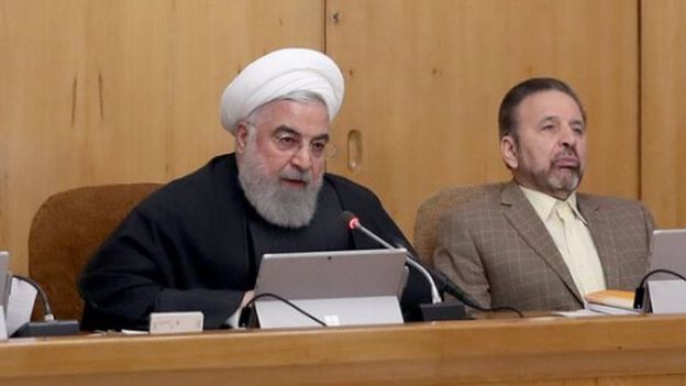 حسن روحانی رئیس جمهور و محمود واعظی رئیس دفترش در جلسه امروز هیات دولت ایران