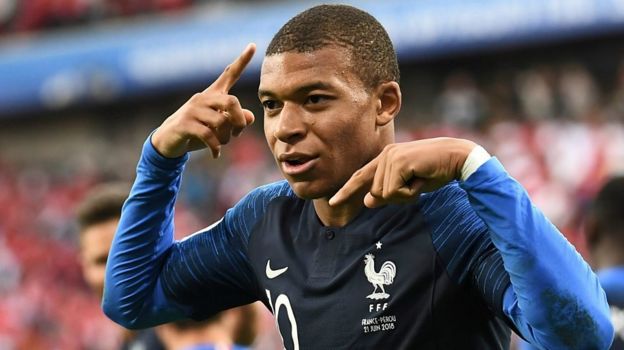 Meneja wa Real Madrid Zinedine Zidane anasema "anampenda" mshambuliaji Mfaransa Kylian Mbappe