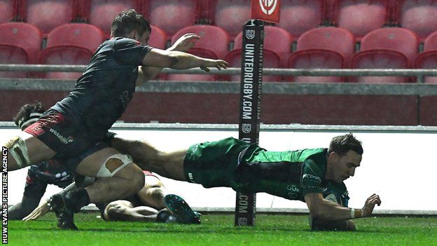 Connacht wing John Porch scored his side's third try at Parc y Scarlets