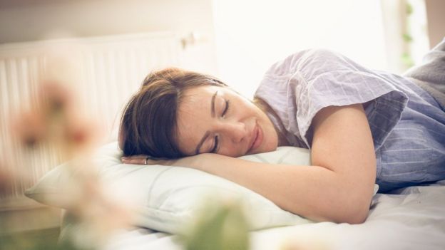 Mujer durmiendo