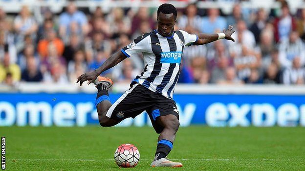 Cheick Tiote: Former Newcastle United midfielder dies after collapsing in  training - BBC Sport