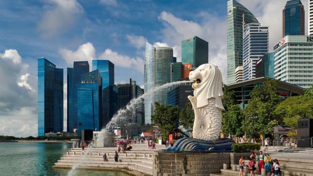 Singapur es una nación joven y moderna, rodeada de países muy distintos a ella.