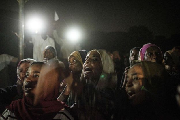 Omar al-Bashir: Will genocide charge against Sudan's ex-president stick? _110896980_darf4