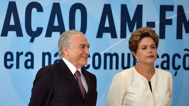Michel Temer e Dilma Rousseff participam da cerimônia de anúncio dos critérios de outorgas de radiodifusão AM para FM, no Palácio do Planalto em novembro de 2015