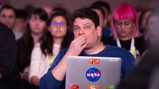 desarrolladores de videojuegos en una conferencia de Google