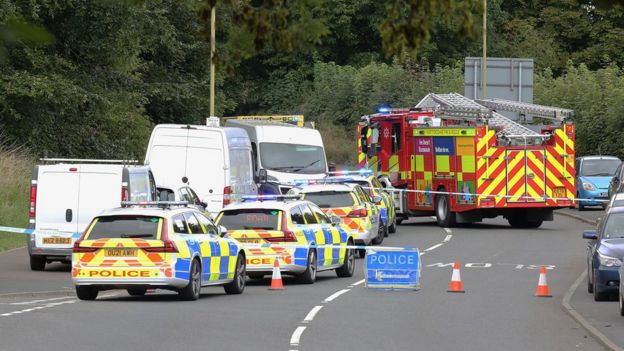 Hemel Hempstead: Elderly Man Dies After Car Crashes Into Van - BBC News