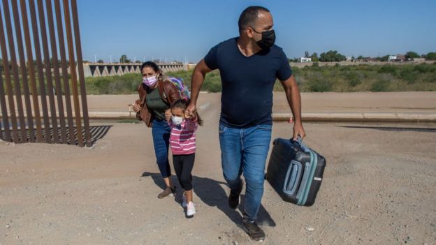 Immigration Is Us Mexico Border Seeing A Surge In Migrants Bbc News 5500