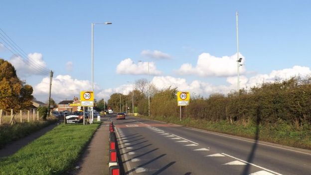 Long Stratton: South Norfolk Council approves bypass plans - BBC News