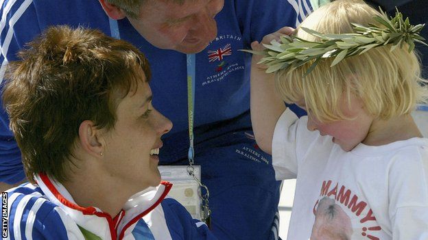 Tanni Grey-Thompson and her daughter Carys