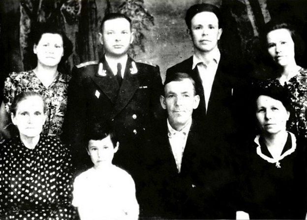 https://archives.gov.ua/
