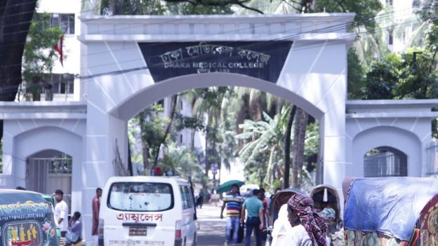 ভিক্টিম ঢাকা মেডিকেল কলেজ হাসপাতালের ওয়ানস্টপ ক্রাইসিস সেন্টারে ভর্তি আছেন।