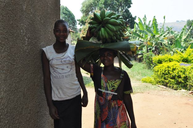 Habitants du village de Daniel dans la région de Ntangamo