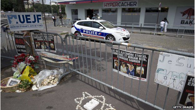 Paris supermarket attack