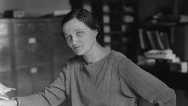 Retrato de Cecilia Payne-Gaposchkin em um local de trabalho