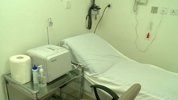 Una habitación en una clínica afgana donde se realizan "pruebas de virginidad".