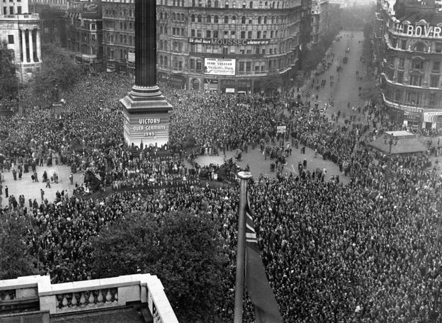 Celebración del Día de la Victoria en Europa, Londres en 1945