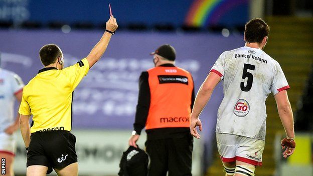 Ulster skipper Iain Henderson receives a red card