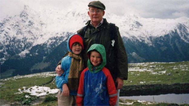 Reg Green en los Alpes suizos con Nicholas y Eleanor.