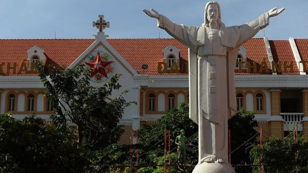 đưa Đảng vào Đạo, tôn giáo, giáo dân