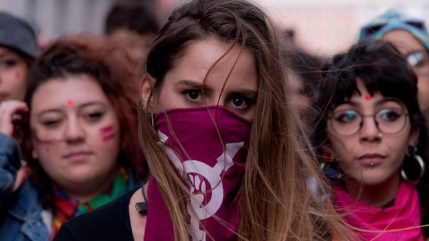 Manifestación feminista en Italia