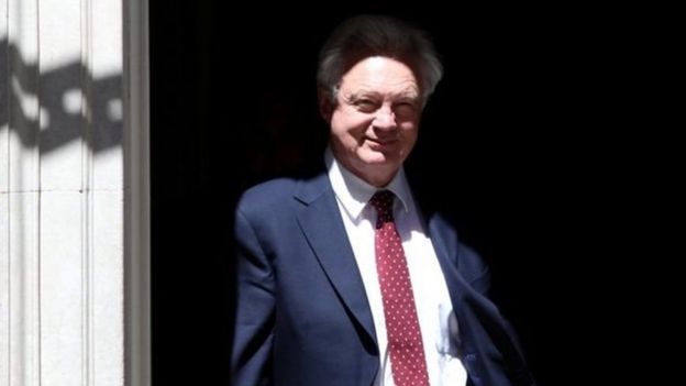 ப்ரெக்ஸிட் செயலாளர் ராஜிநாமா