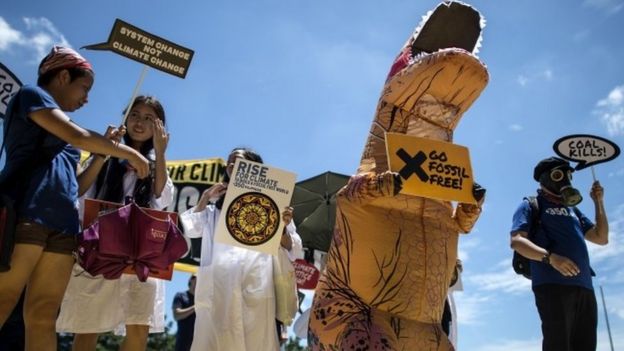 Protest in Manila against fossil fuel industries, 8 September