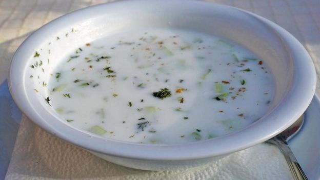 Tarator, una sopa fría hecha con yogur, es un plato popular en Bulgaria. Foto: Madhvi Ramani